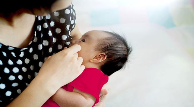Bayi Menjadi Sihat, Inilah 5 Makanan Untuk Susu Ibu Yang Berkualiti