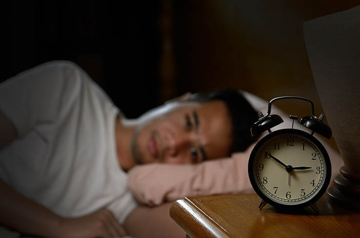 不眠症はストレスではなく睡眠習慣によるものですか？