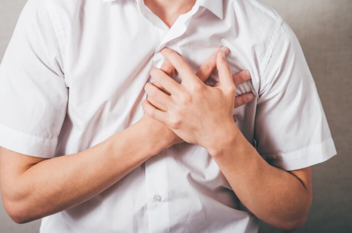 Attenzione al dolore al petto quando si tossisce segni di pleurite