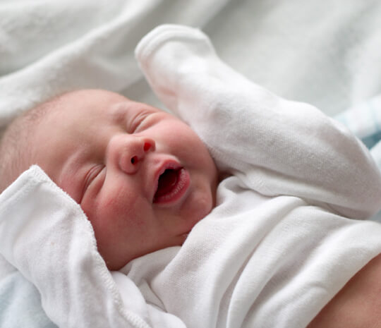 Причини за чревна обструкция могат да възникнат при новородени