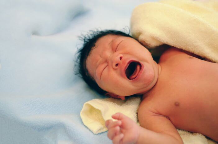สาเหตุของเนื้องอกที่ปรากฏในทารกแรกเกิด